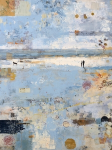 Pareja caminando por la playa